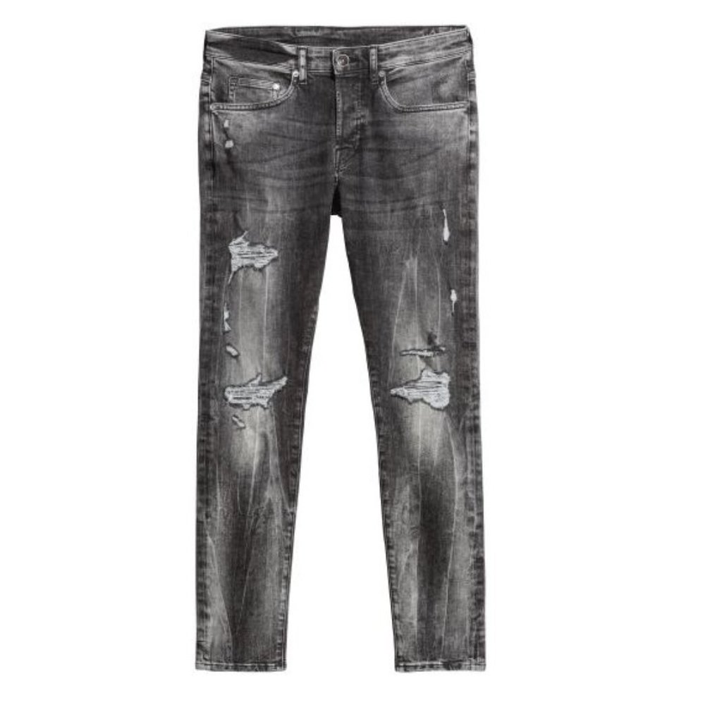 NWOT Distressed Jeans